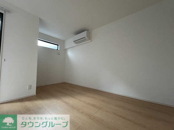 Ours Lavande(ウルス・ラヴァンド)の物件内観写真